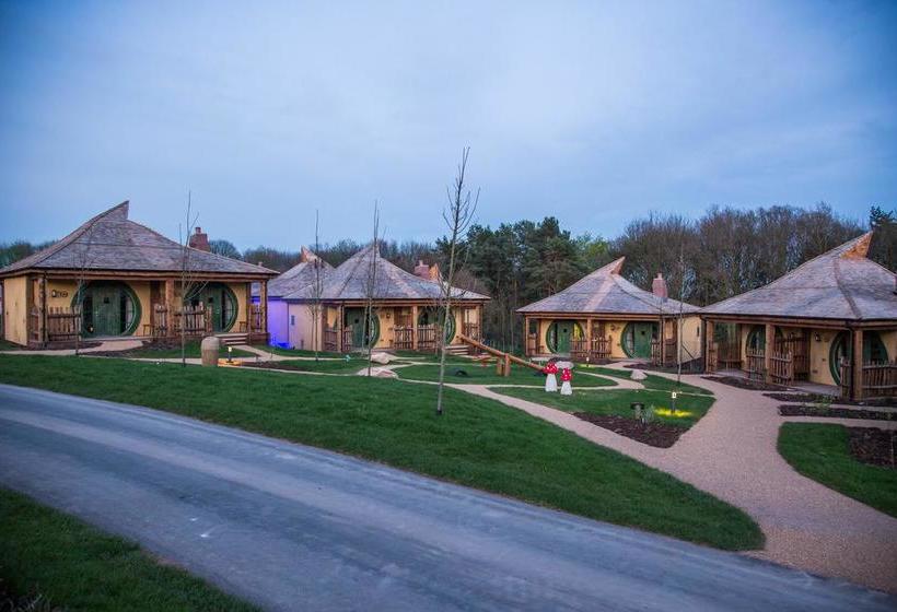 Hotel Enchanted Village