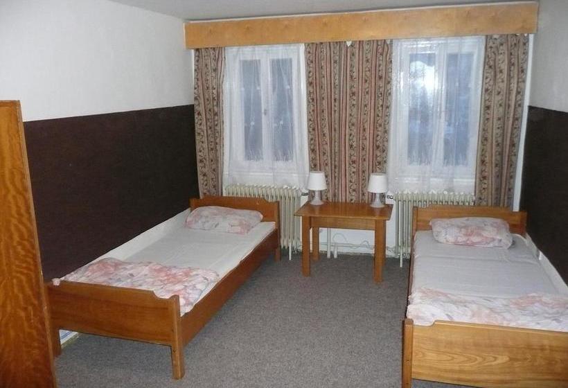 Ostello Chata Jit Enka 1