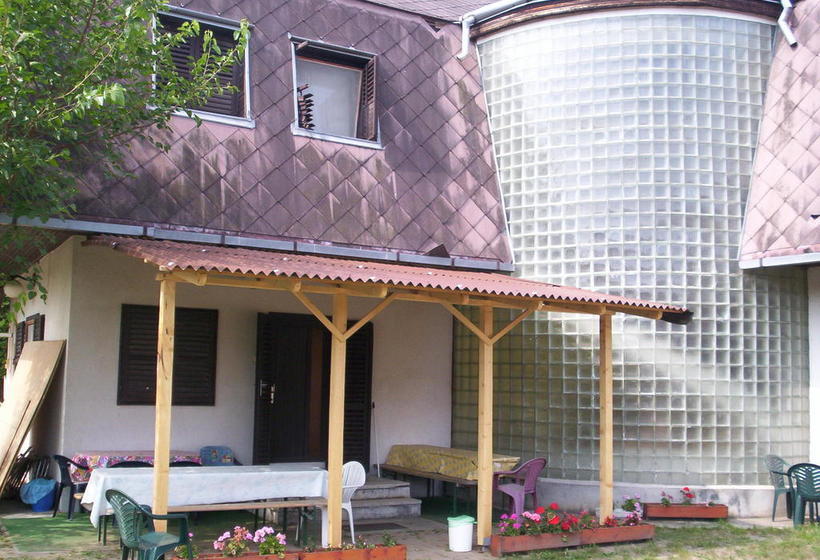 Bed and Breakfast Helikon Panzió