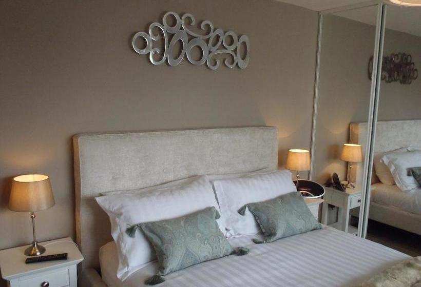 Bed & Breakfast Treveader House 13