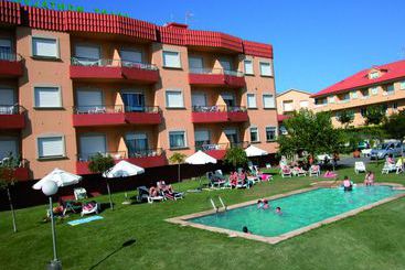 Apartamentos Montalvo Playa Pontevedra