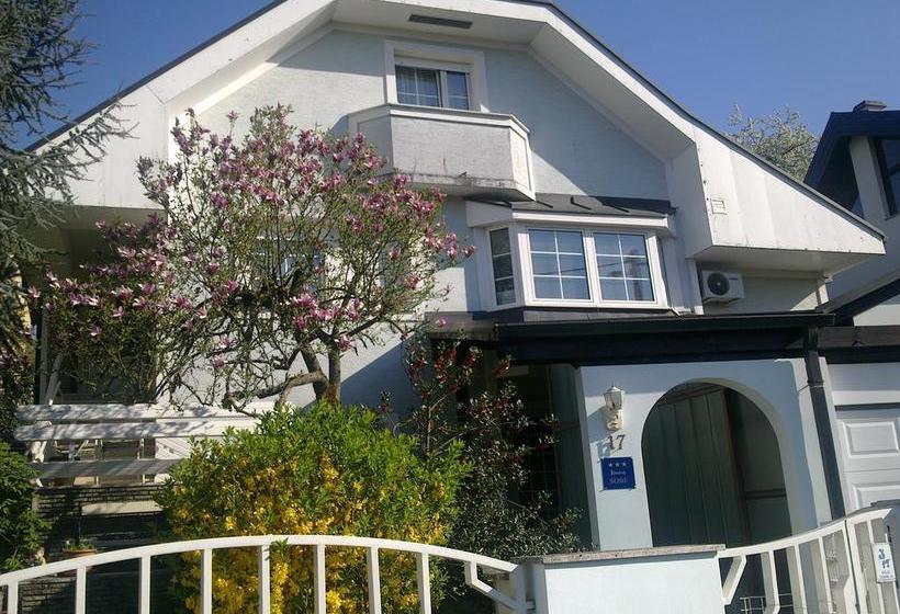 Pensión Apartment & Rooms Miboti 12