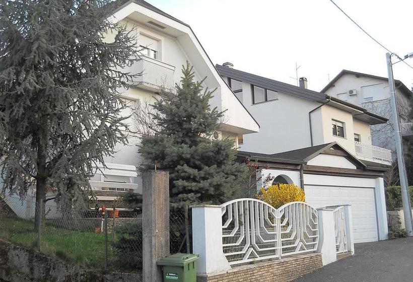 Pensión Apartment & Rooms Miboti 14