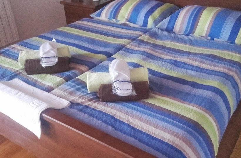 Pensión Apartment & Rooms Miboti 2