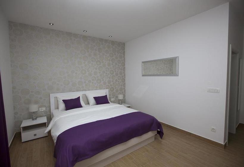 Bed & Breakfast Bed&Breakfast Rooms Ino 10