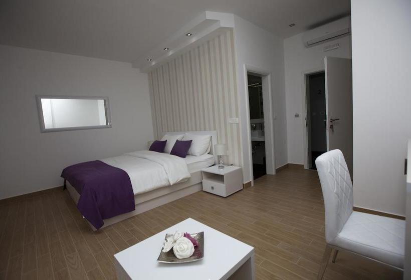 Bed & Breakfast Bed&Breakfast Rooms Ino 19