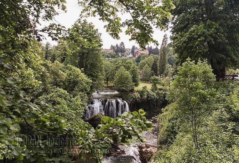 Bed and Breakfast Restaurant & Rooms Feniks 15