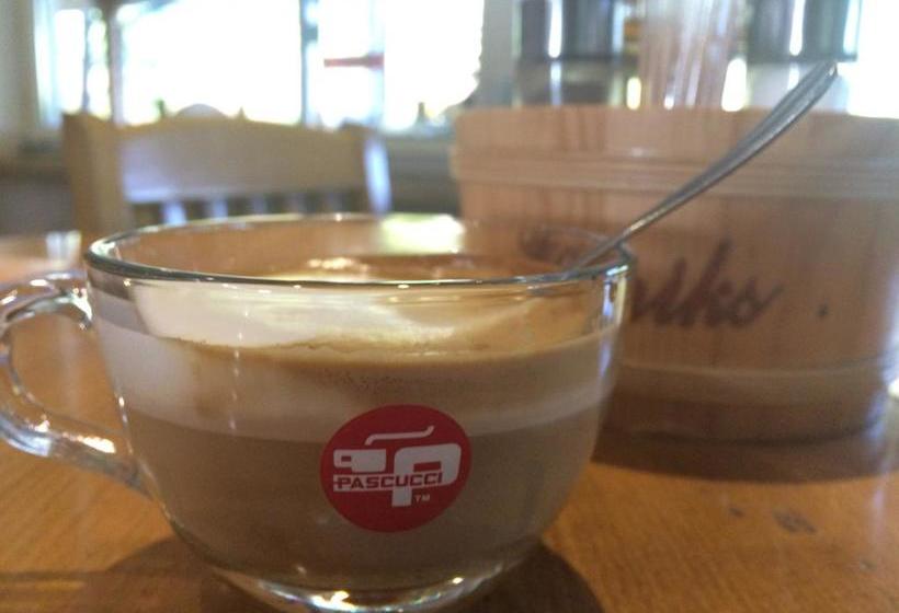 Bed and Breakfast Restaurant & Rooms Feniks 2