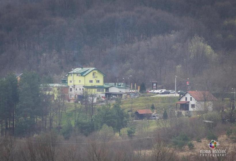 Bed and Breakfast Restaurant & Rooms Feniks 5