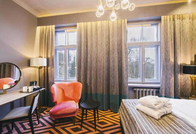 Hotel Grand Poet By Semarah 7