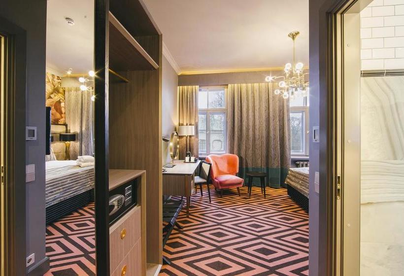 Hotel Grand Poet By Semarah 8