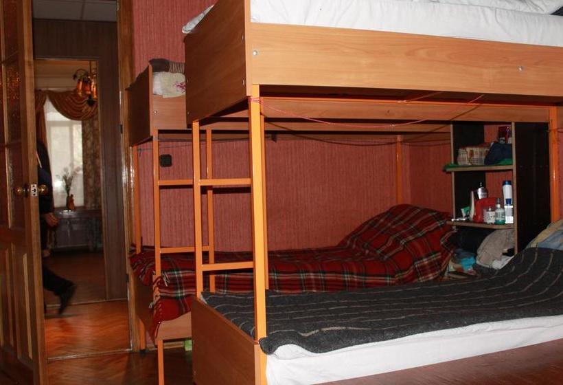 A&s Hostel Ahmatovoy Poznyaki