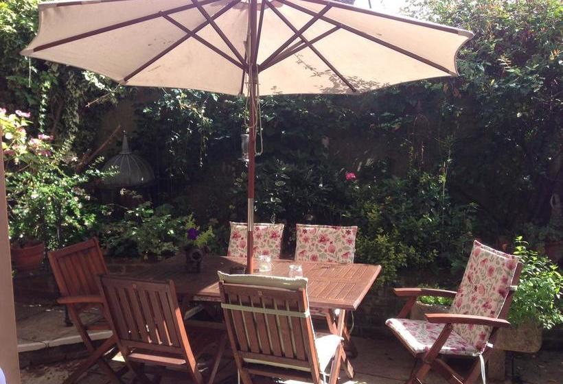 Bed and Breakfast Wyndham Park Lodge