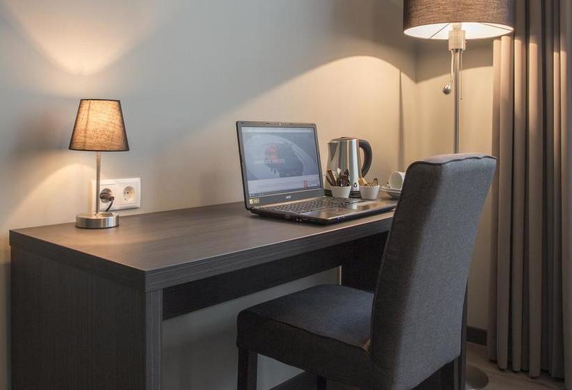 Hotel Markt Bladel 13