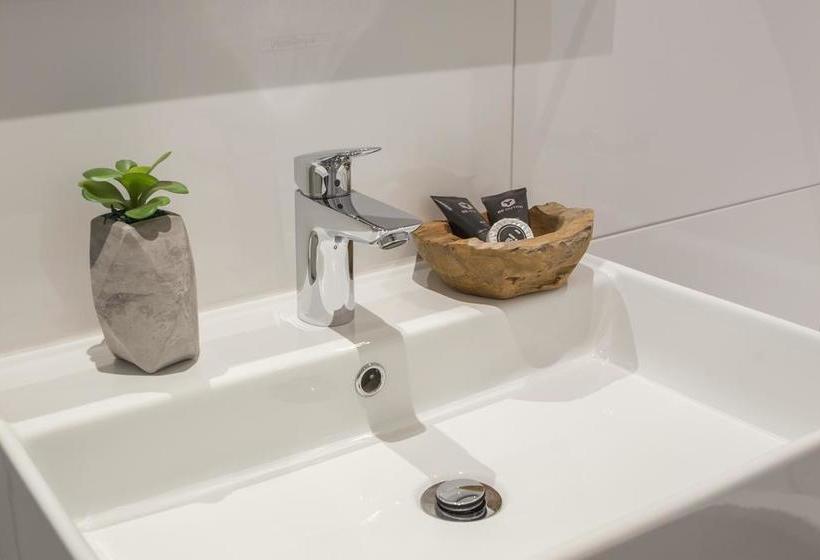 Hotel Markt Bladel 8