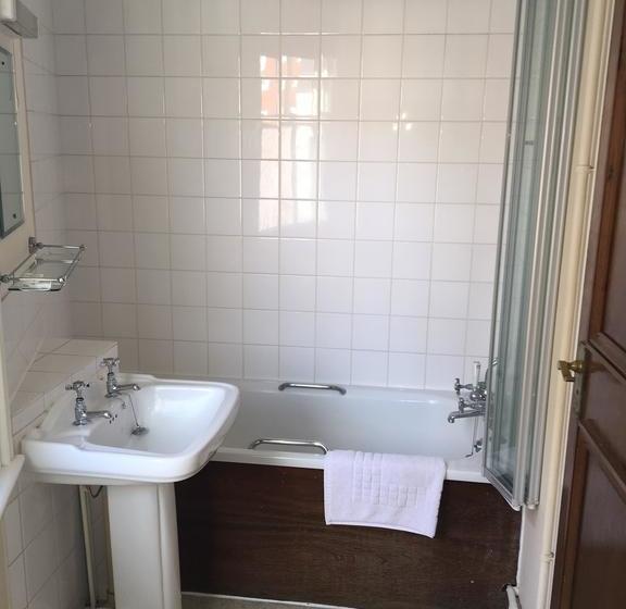 Hotel The Olde Swan 8