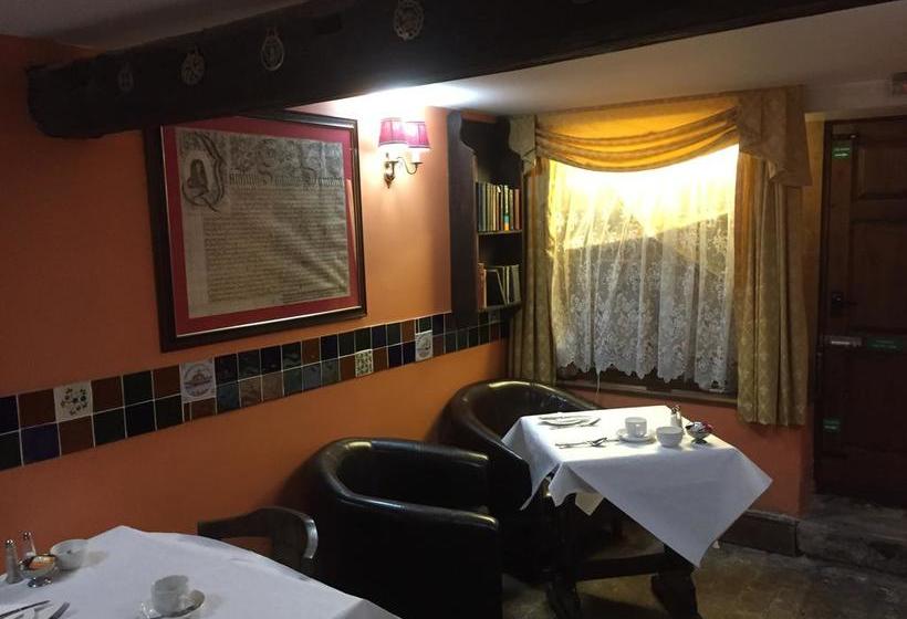 Cross Keys Hotel Chatteris 3