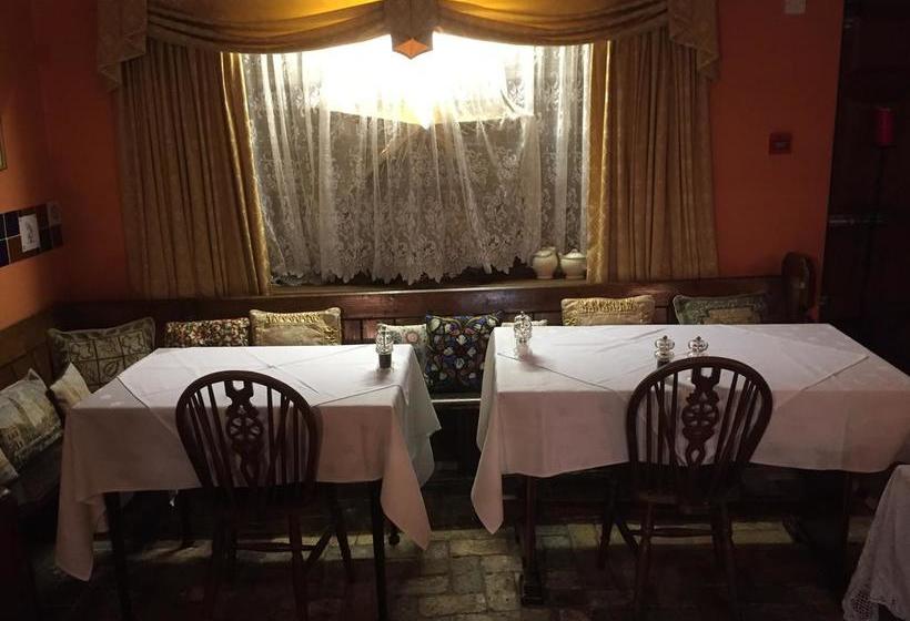 Cross Keys Hotel Chatteris 5