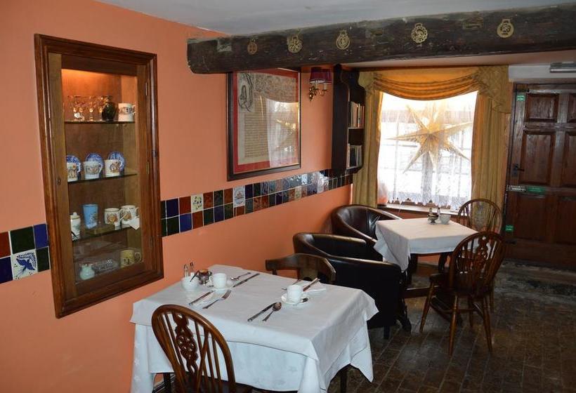 Cross Keys Hotel Chatteris 7