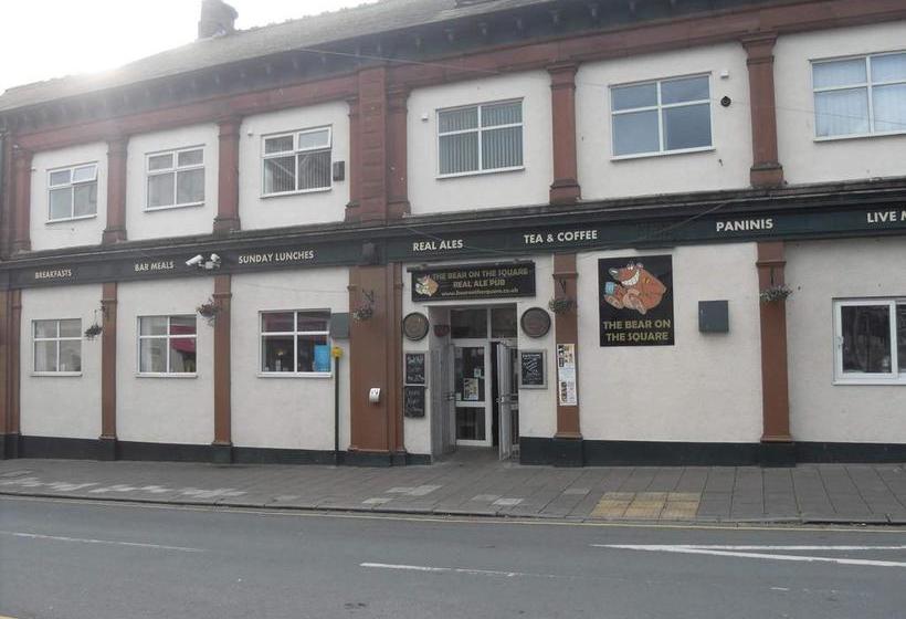 Hotel The Bear On The Square