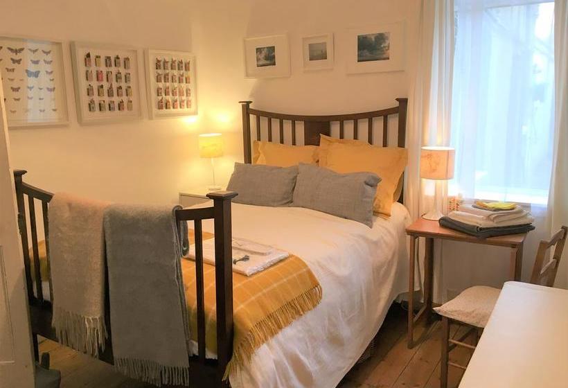 Bed & Breakfast No. 9 5