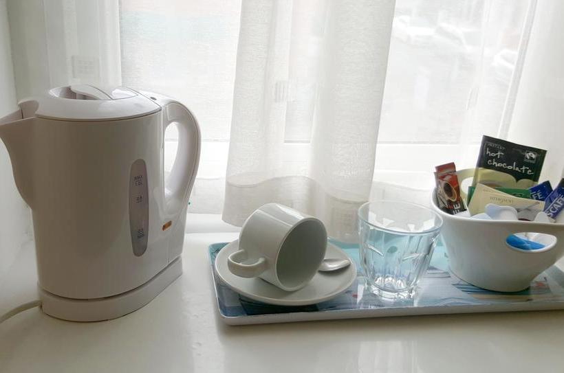 Bed and Breakfast The Ratcliffe Guest House