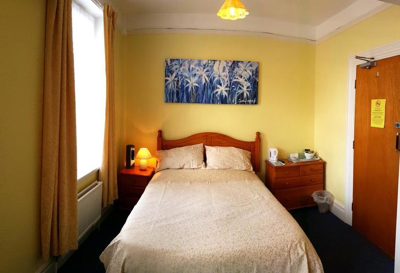 Bed and Breakfast The Ratcliffe Guest House 5