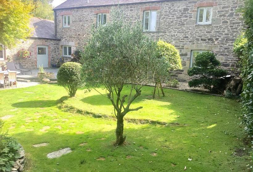 Bed and Breakfast Trewassick Barn