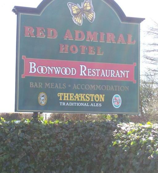 Hotel Red Admiral 16