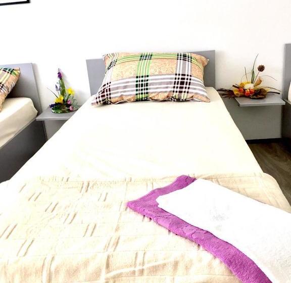 Bed and Breakfast Rooms Fm 4