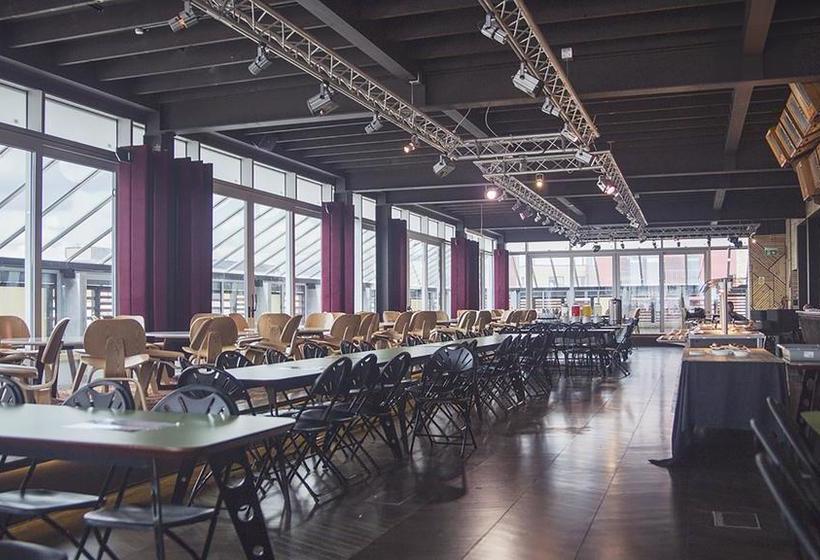 Hotel The Stay Club Colindale 11