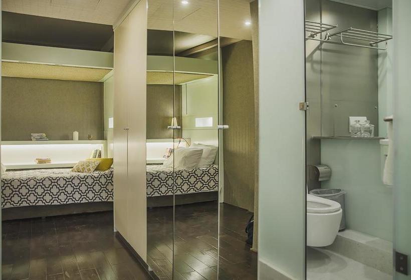 Hotel The Stay Club Colindale 14