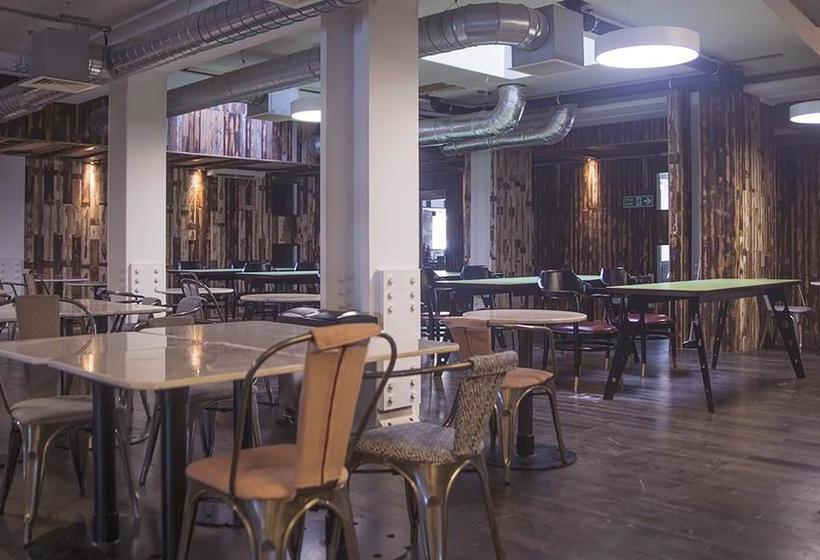 Hotel The Stay Club Colindale 5