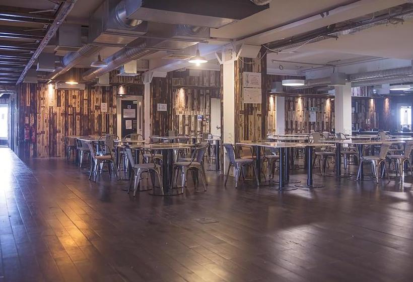 Hotel The Stay Club Colindale 6