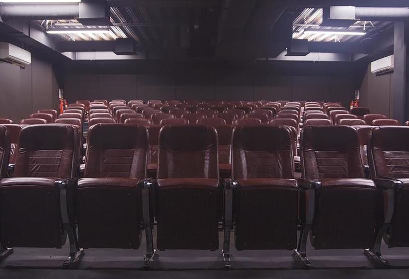 Hotel The Stay Club Colindale 9