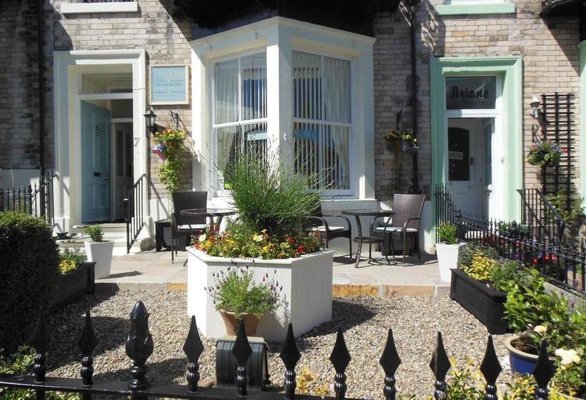 Bed and Breakfast High Tor Guest House 11