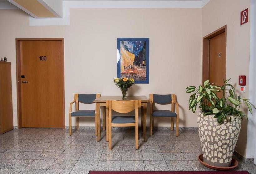 Bed and Breakfast Breitenlee 2