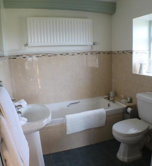 Bed and Breakfast Breaks Fold Farm The Old Peat House 12