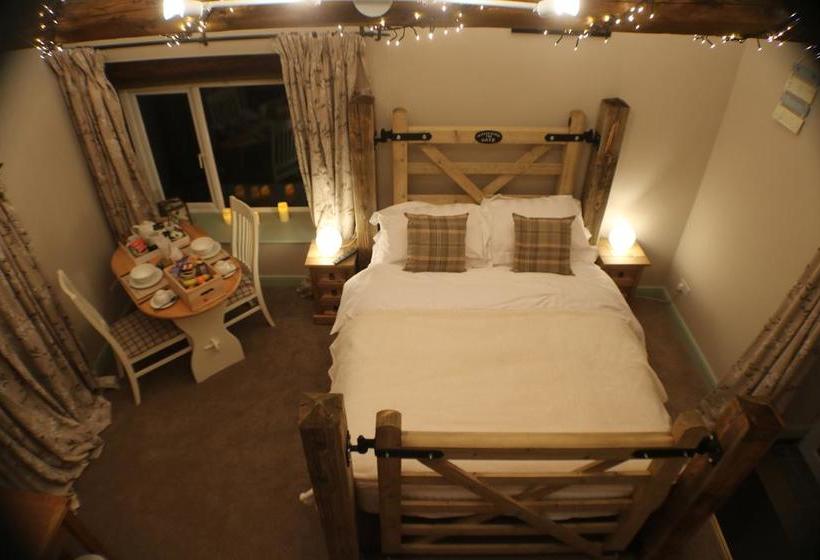 Bed and Breakfast Breaks Fold Farm The Old Peat House 4