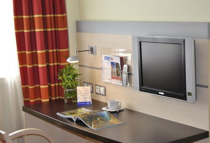 Hotel Holiday Inn Express Pamplona  | Pamplona | Navarra | España 4