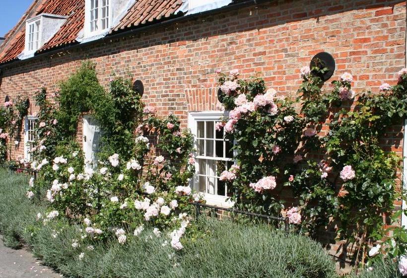 Barn Gallery Bed And Breakfast 1