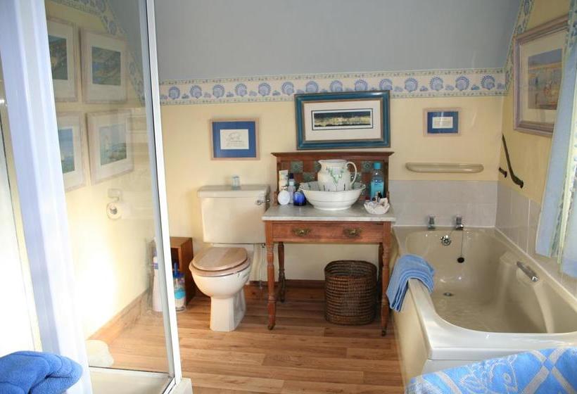 Barn Gallery Bed And Breakfast 9