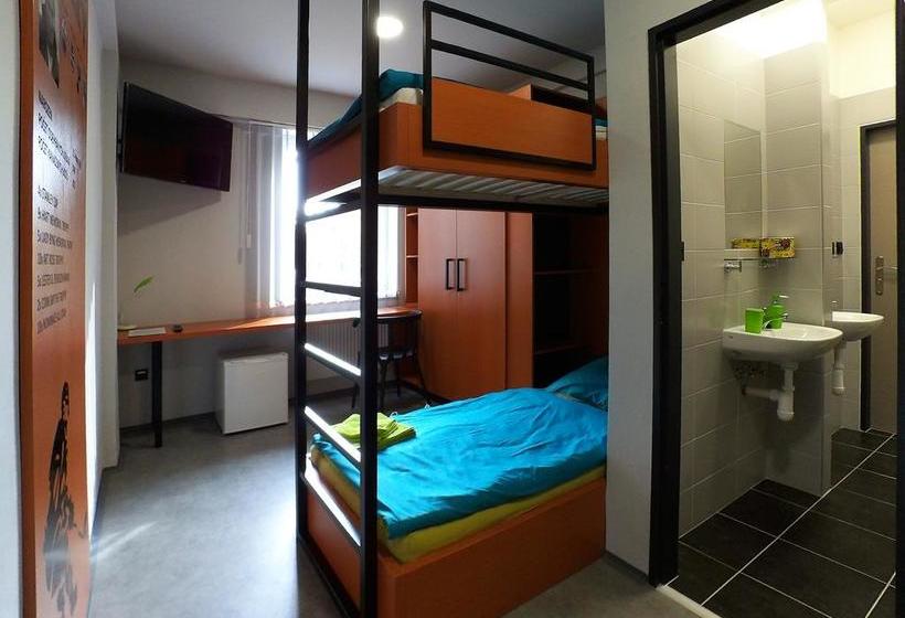 Sporthotel Zimní Stadion Bene?ov