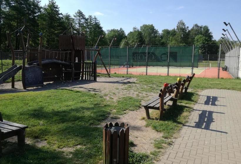 Sporthotel Zimní Stadion Bene?ov 13