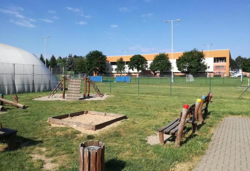 Sporthotel Zimní Stadion Bene?ov 14