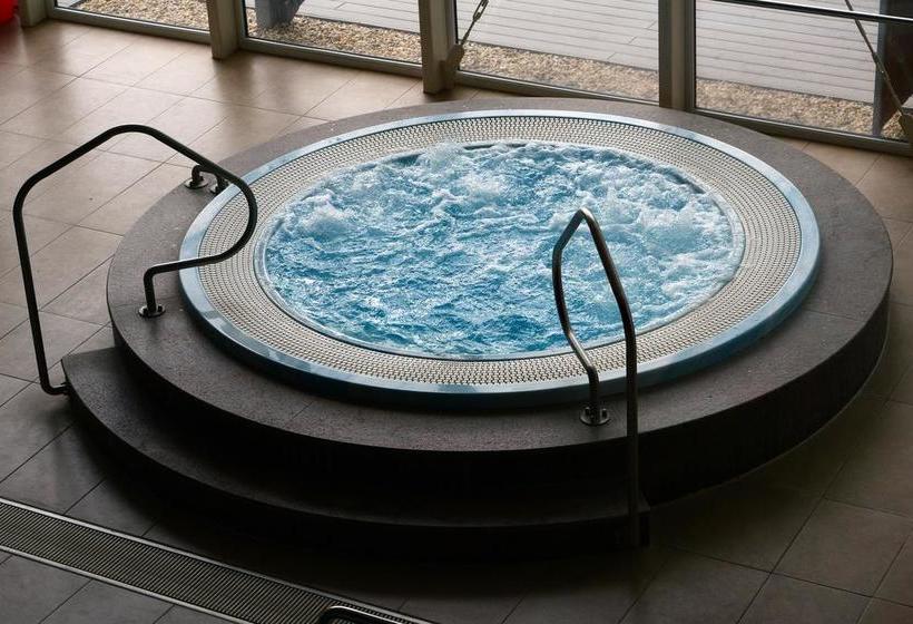 Sporthotel Zimní Stadion Bene?ov 15