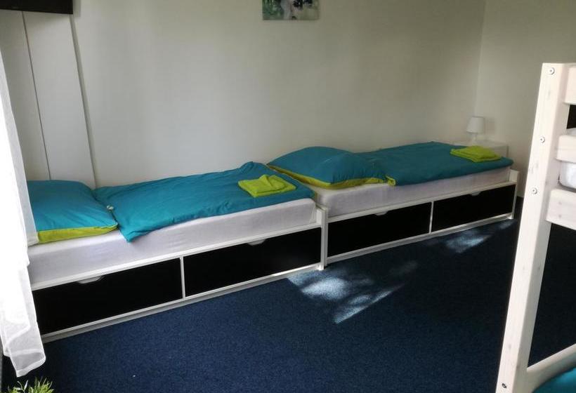 Sporthotel Zimní Stadion Bene?ov 16