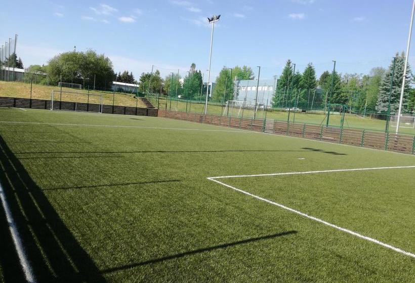 Sporthotel Zimní Stadion Bene?ov 19