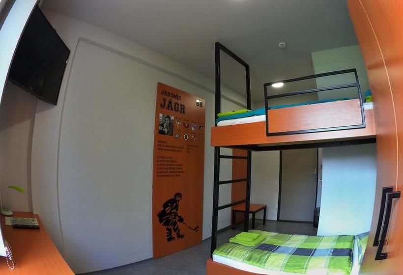 Sporthotel Zimní Stadion Bene?ov 3