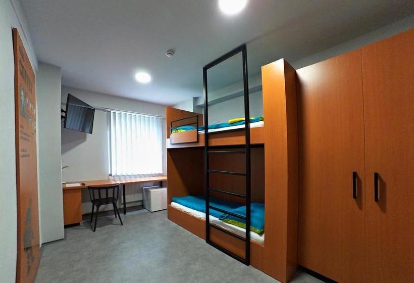 Sporthotel Zimní Stadion Bene?ov 4